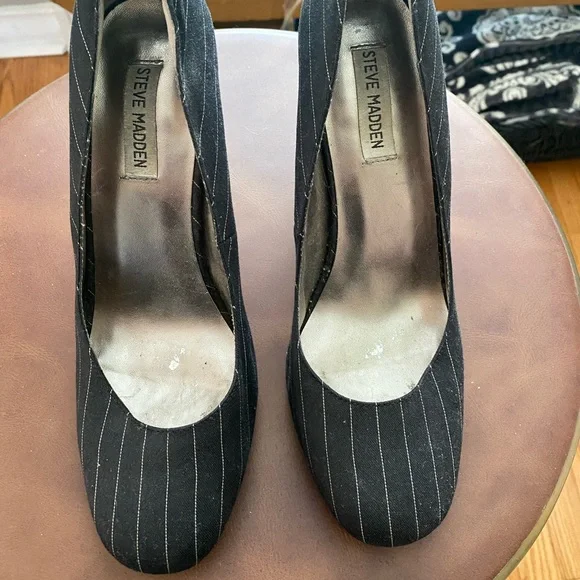 Steve Madden size 10, black with white pinstripes. Patton leather heels. - Picture 2 of 6